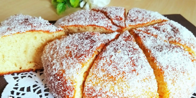 Skvělý koláč, který lze připravit za 10 minut (plus doba pečení)! Neobsahuje mléko ani máslo!