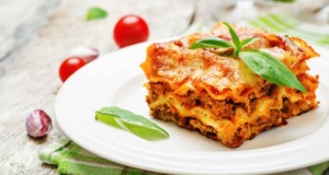 Pravé italské lasagne, zkuste to, nebudete litovat – vynikající a chutné Pravé italské lasagne, zkuste to, nebudete litovat, vynikající a chutné