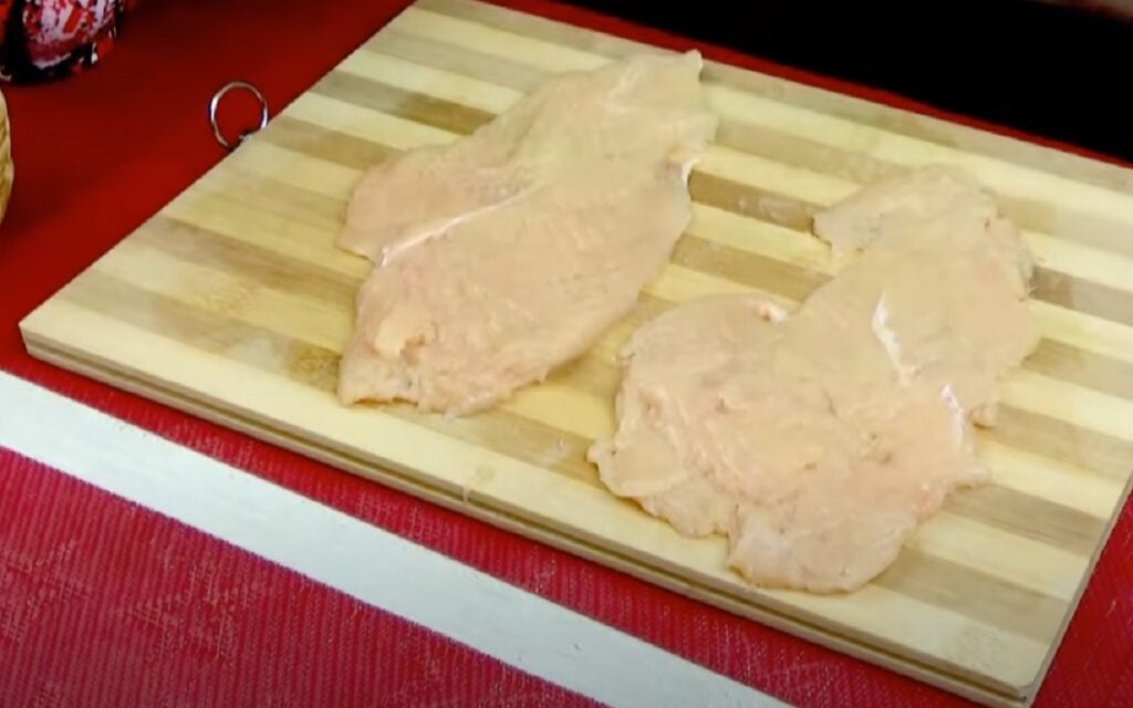 Pokud máte kuřecí prsa, připravte je podle tohoto skvělého receptu! Večeře bude hotová za pár minut!