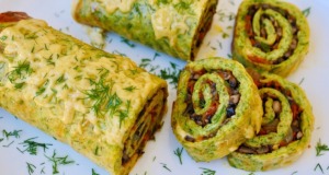 Cuketová roláda s houbami a sýrem – Výborná volba pro vegetariány! Cuketová roláda plněná houbami se sýrem