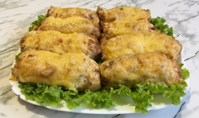 Kuřecí závitky se sladkou paprikou a taveným sýrem! Jěště jste to nezkusili? Na co čekáte? Skvělý recept na kuřecí závitky se sladkou paprikou a taveným sýrem Kuřecí závitky se sladkou paprikou a taveným sýrem! Jěště jste to nezkusili? Na co čekáte? Skvělý recept na kuřecí závitky se sladkou paprikou a taveným sýrem