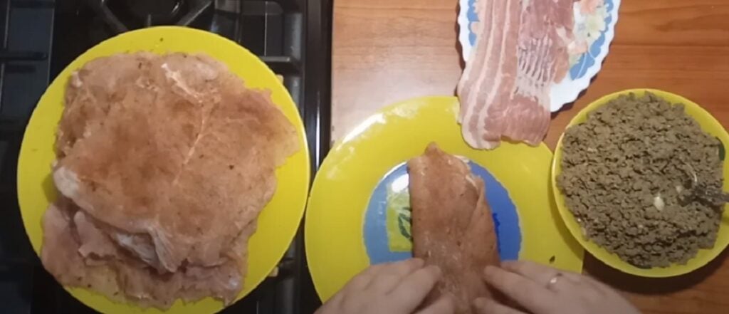 Kuřecí rolky s jaterní nádivkou, obalené ve slanině