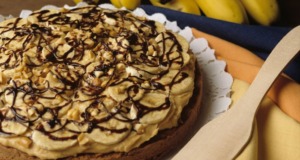 Rychlý banánovo-oříškový dort! Snadný a velmi chutný Rychlý banánovo-oříškový dort! Snadný a velmi chutný