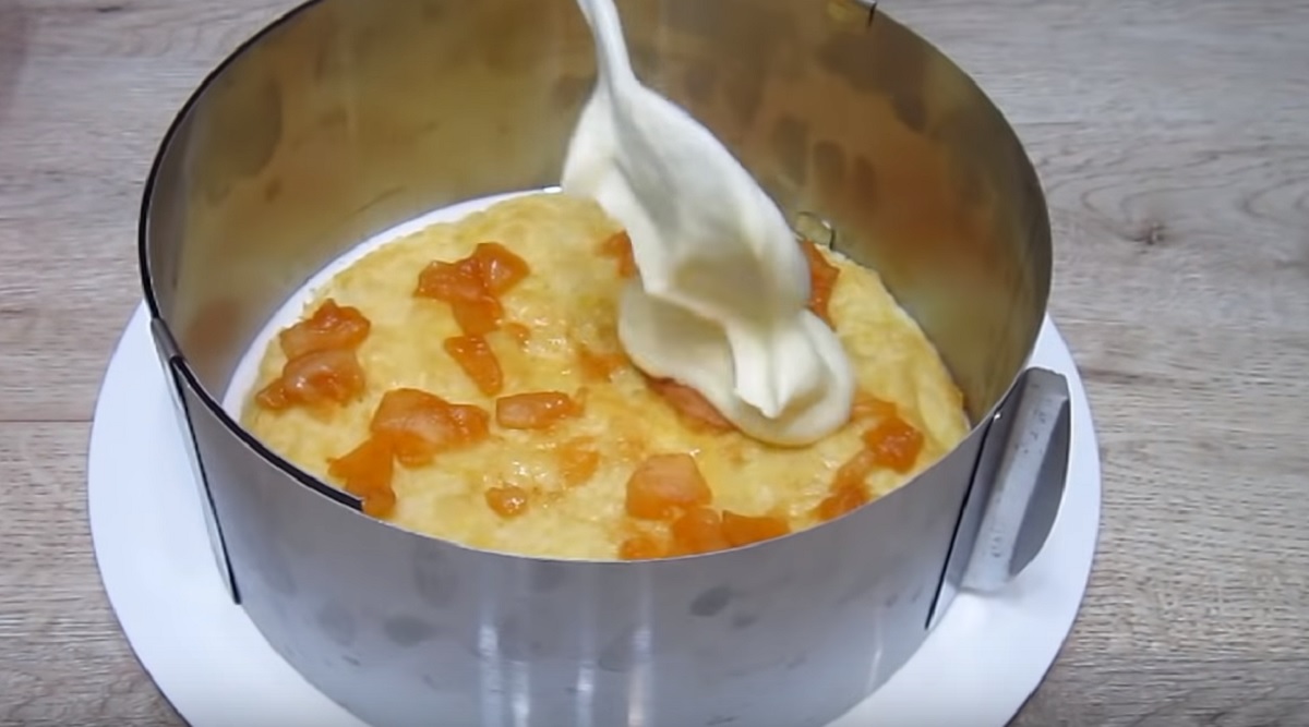 Napoleonský dort s vanilkovým krémem a karamelizovanými jablky!