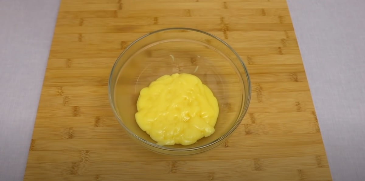 Citronový dort se šlehačkou