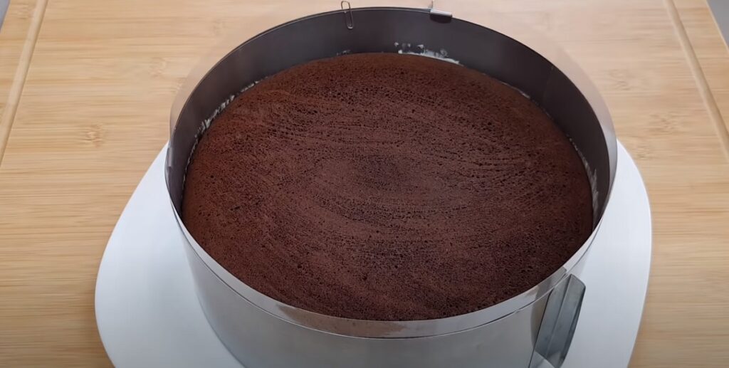 Zkuste to! Báječný čokoládový dort s lahodným vanilkovým krémem