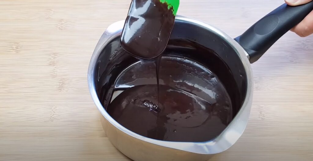 Zkuste to! Báječný čokoládový dort s lahodným vanilkovým krémem