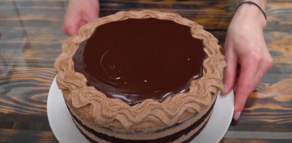 Tip pro vás! Nadýchaný čokoládový dezert s extra čokoládovým krémem