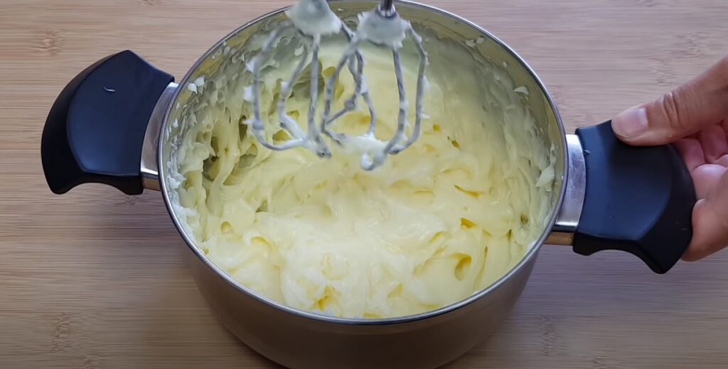 Zkuste to! Báječný čokoládový dort s lahodným vanilkovým krémem