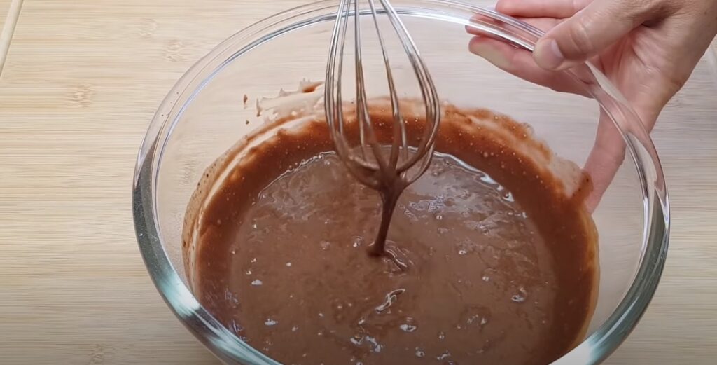 Zkuste to! Báječný čokoládový dort s lahodným vanilkovým krémem