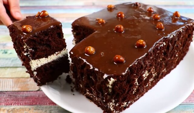 Dokonalý kakaový koláč s ještě lepším krémem - rychlá příprava