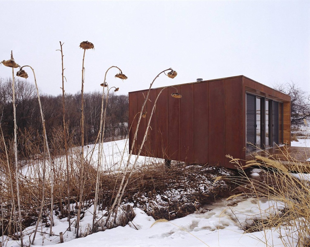 Arado weeHouse – moderní montovaná chata, malá v rozměru, velká v útulnosti