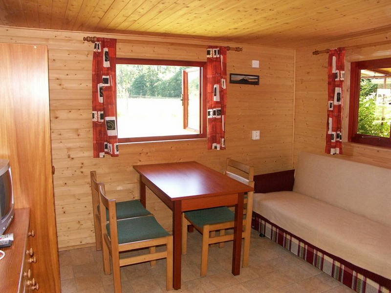 45+ inspirací pro stylový a útulný interiér vaší chaty, který vás okouzlí
