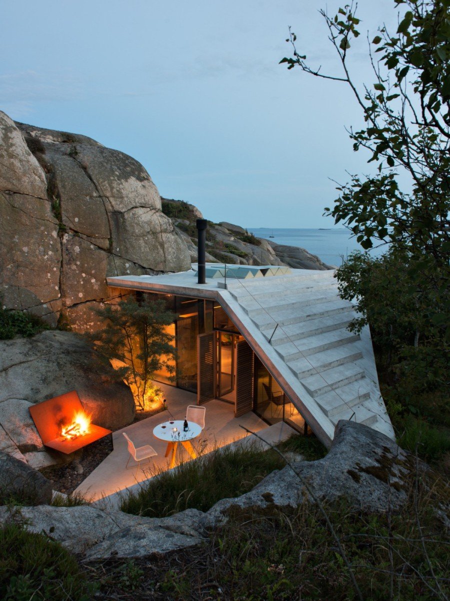 Moderní chata zasazená do skalnatého norského pobřeží! Něco krásného a elegantního