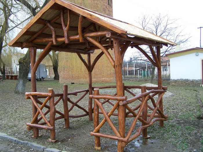 40+ originálních nápadů, jak dát větvím a kmenům nový život na venkově