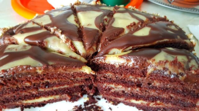 Čokoládový dort "Negresa" se smetanovým krémem