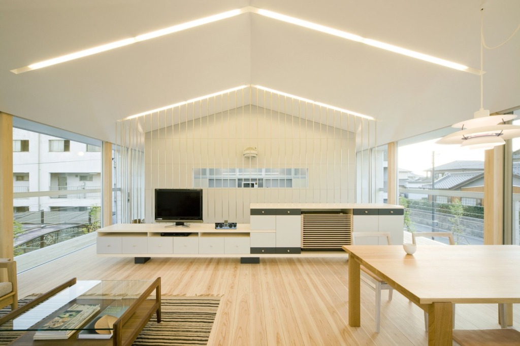osamu-morishita-io-living1-via-smallhousebliss Rodinný dům Io od Osamu Morishity: otevřený, světlý a plný života