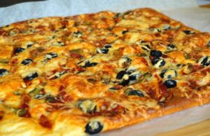 Rychlý a snadný recept na vynikající pizzu (bez hnětení těsta). Lepší pizzu jste ještě nejedli