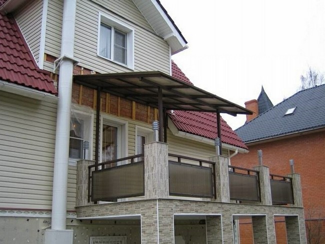 pristroyka-balkona-39 40+ nápadů na balkonový design a stylová řešení: inspirace pro váš dům i zahradu
