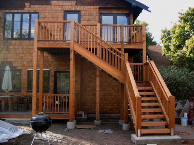 pristroyka-balkona-42 40+ nápadů na balkonový design a stylová řešení: inspirace pro váš dům i zahradu