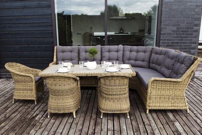 Elegantní ratanový nábytek: 30+ inspirací pro dokonalou zahradu i terasu