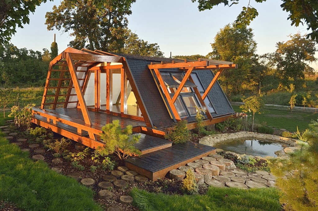 soleta-zeroenergy-exterior3-via-smallhousebliss Soleta zeroEnergy – moderní dům s nulovou energií