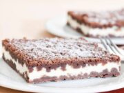 strouhaný tvarohový koláč – klasika, kterou zná každý!