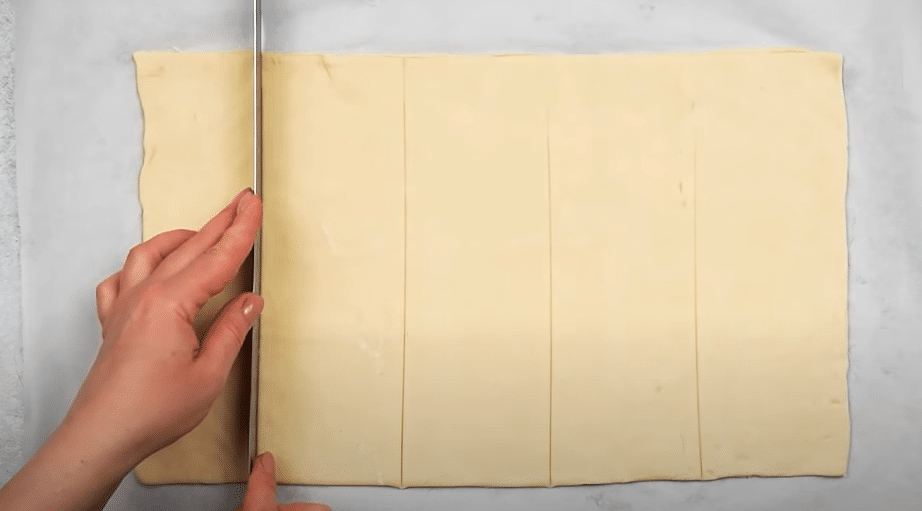 vynikající předkrm v podobě párečků v listovém těstíčku – snadná a rychlá příprava!