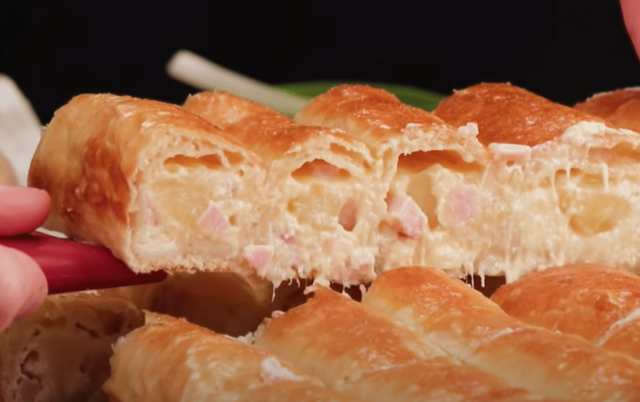 jednoduchý foto recept na slaný závin s bramborovo-šunkovou náplní!