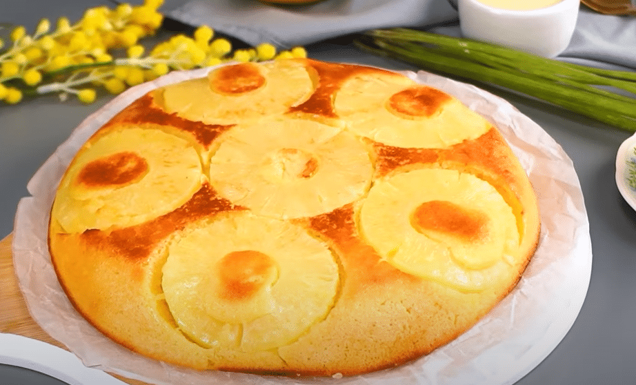 vynikající ananasový koláč, připravený na pánvi – během chvilky máte hotovo!