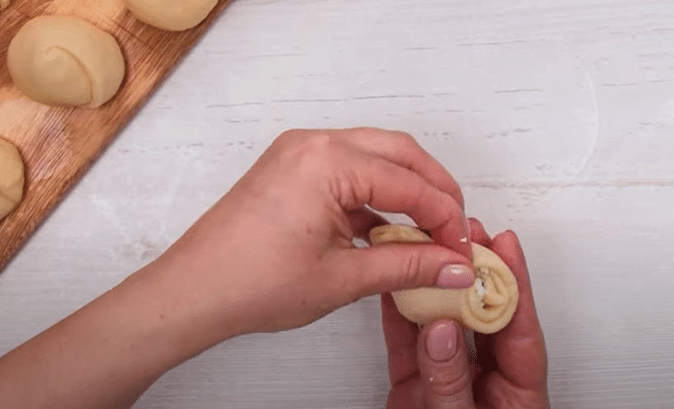 vyzkoušejte tyto slané sušenky plněné sýrovou náplní!