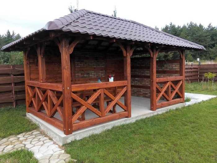 Zahradní altány z borovicového masivu: 40+ krásných řešení, která vás nadchnou