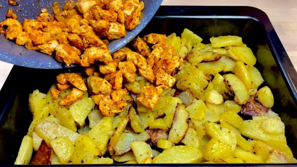 zapečené kuřecí maso s bramborami – jednoduchý a rychlý oběd