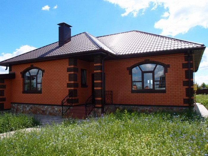 Moderní design fasád: 60 jednopodlažních domů plných inspirace