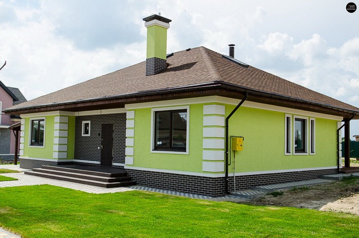 Moderní design fasád: 60 jednopodlažních domů plných inspirace