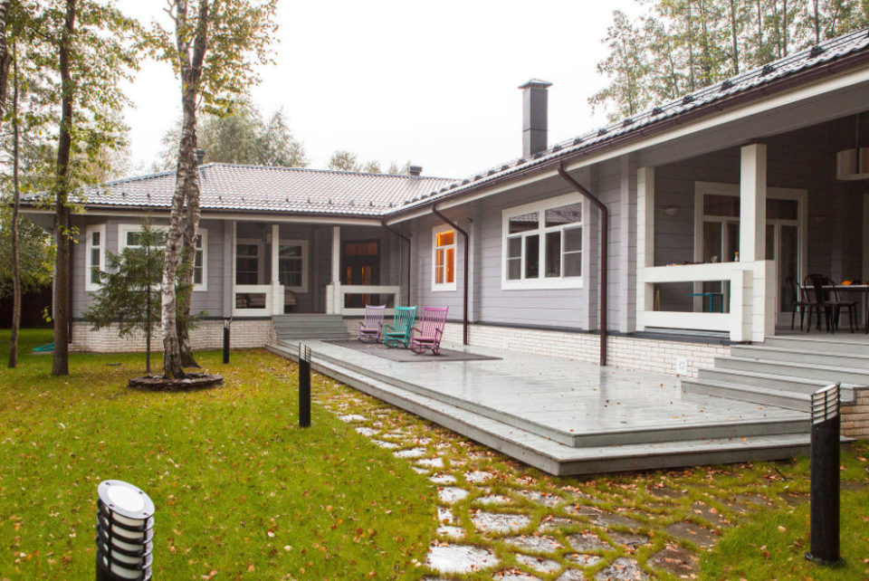 Moderní design fasád: 60 jednopodlažních domů plných inspirace