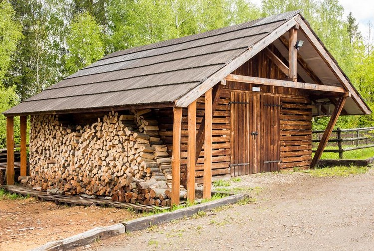 45+ originálních inspirací pro stavbu krásné kůlny a stylové stodoly