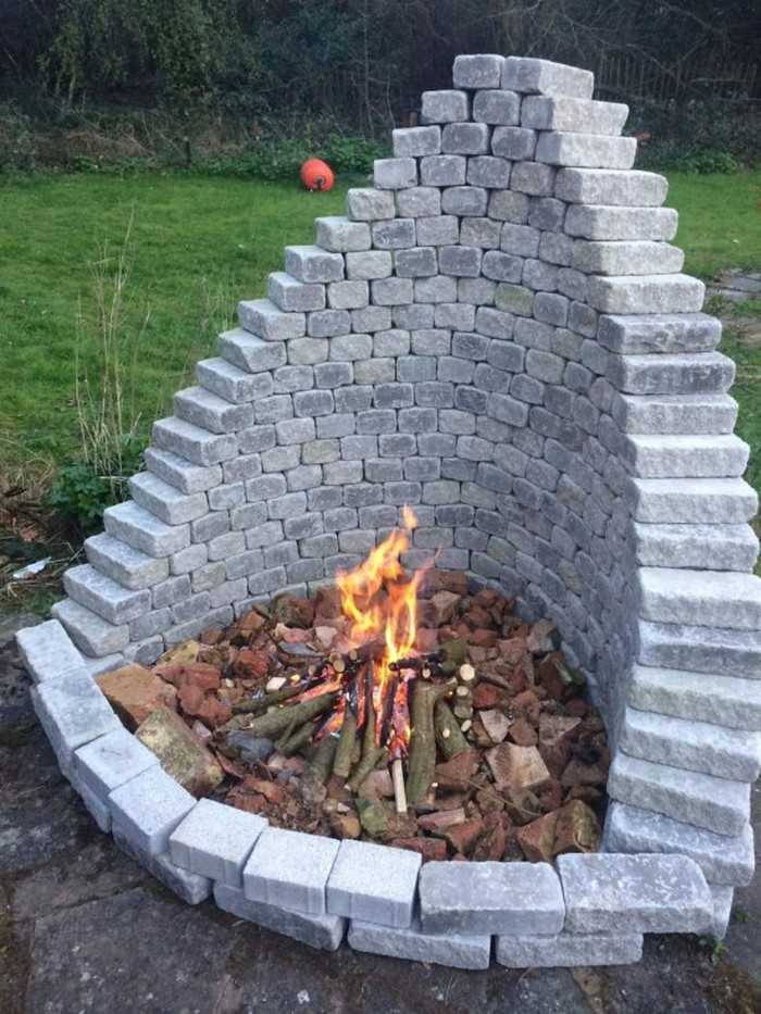 45 jednoduchých způsobů, jak vytvořit ohniště na dvoře vlastníma rukama