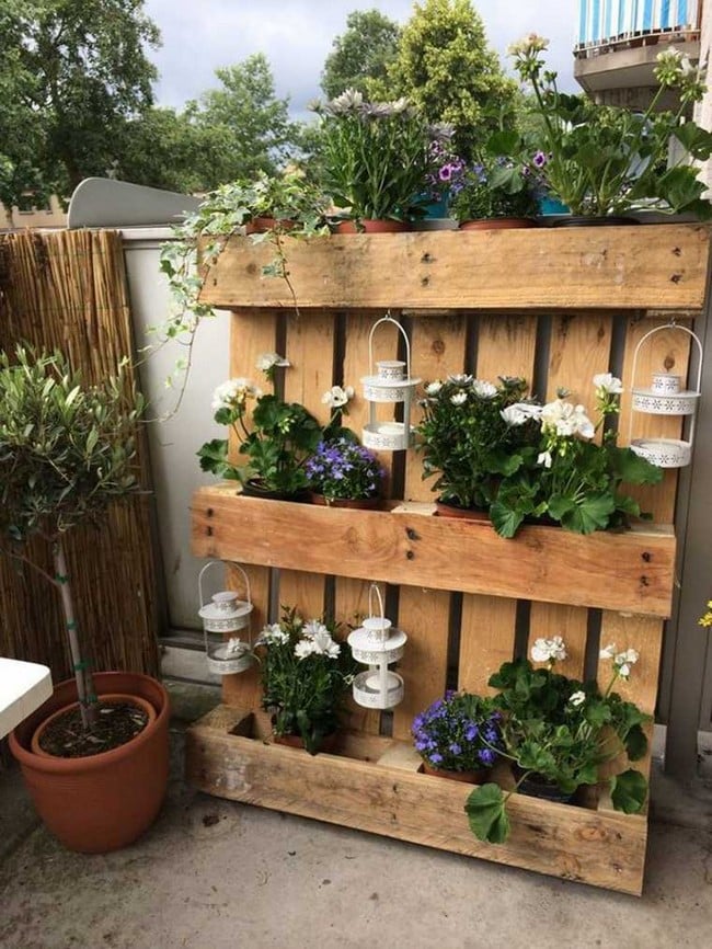 Jednoduchý zahradní nábytek z palet: 45 nápadů pro vlastní ruce