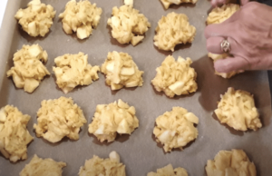 křehké a křupavé jablečné sušenky – svou skvělou chutí si získají úplně každého!