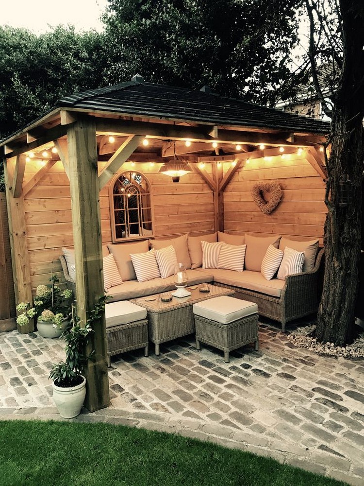 25+ inspirací na elegantní osvětlení pergoly, které dodá vašemu venkovnímu prostoru pohodu i styl