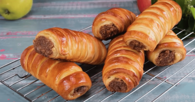 recept na výborné taštičky plněné ořechovo-jablečnou náplní! recept na výborné taštičky plněné ořechovo-jablečnou náplní!