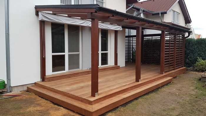 Inspirace pro krásnou terasu: 45+ elegantních řešení k dřevostavbě