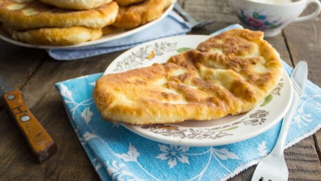 langoše pečené v troubě