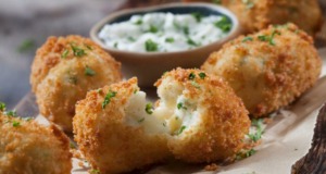 Pečené bramborové krokety s brynzou – netradiční příloha či delikátní snack pečené bramborové krokety s brynzou – netradiční příloha či delikátní snack