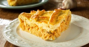 Slaný koláč s kuřecím masem – snadný recept pro milovníky slaných koláčů slaný koláč s kuřecím masem
