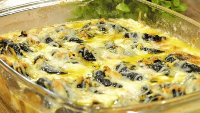 stačí vám 2 cukety a sýr – udělejte si tento snadný recept na oběd nebo večeři