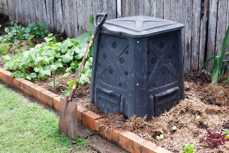 co bych měl vědět před používáním kompostéru?