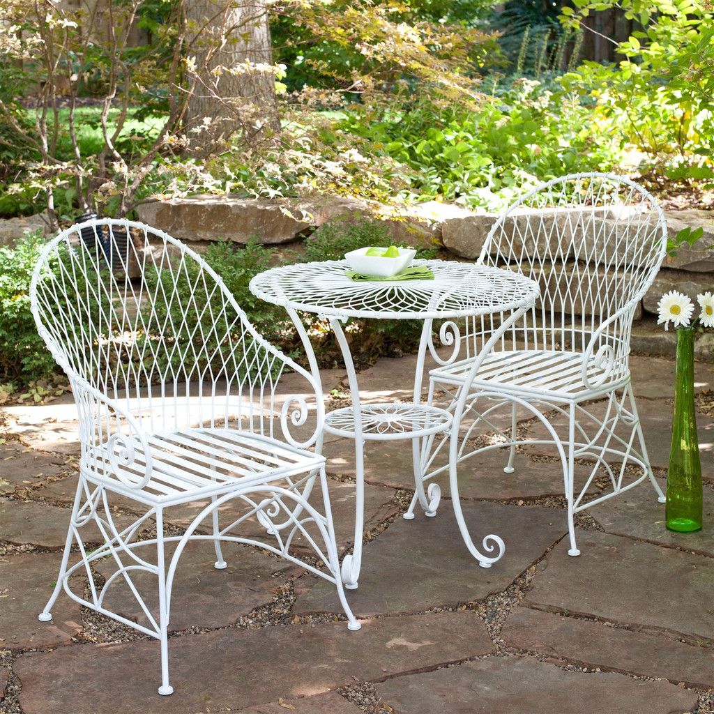 tipy na venkovní zahradní nábytek - Ocelový nebo kovaný zahradní nábytek