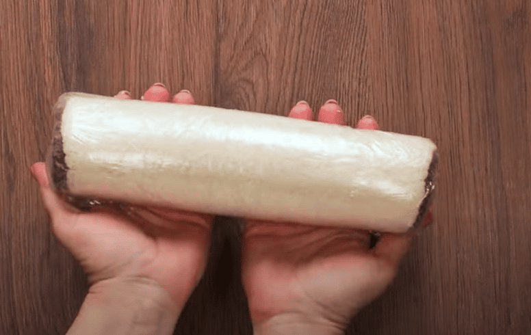 jednoduchý recept na luxusní dvoubarevnou kokosovou roládu